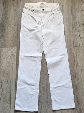 LL Bean Womens Size 6 Regular Classic Fit White Denim Pants Jeans Straight Leg